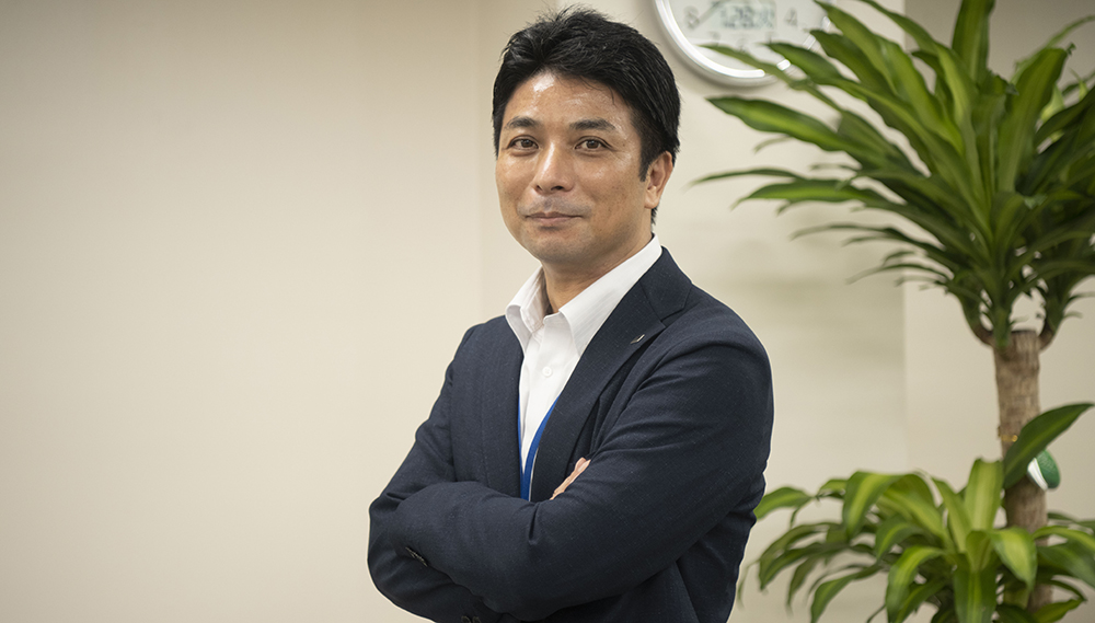放送営業部 西野 栄二 部長